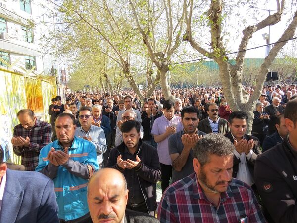 اقامه نماز عید فطر در شهرستان بجنورد 
