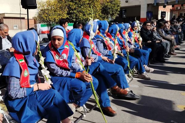 آیین نواختن گلبانگ انقلاب اسلامی با حضور استاندار فارس