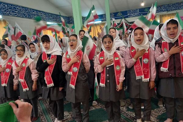 در مسیر پرورش نسل انقلابی؛ مراسم صبحگاهی تشکیلاتی در فیروزکوه جان گرفت