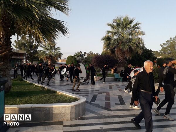 حضور دسته های عزاداری هیئت حسینی روستای تل آباد در زیارتگاه شهید آیت الله مدرس