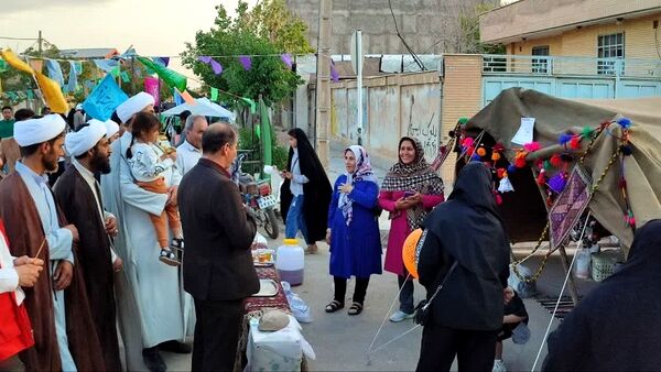 جشن یک کیلومتری عید غدیر در شهرستان بام و صفی آباد 