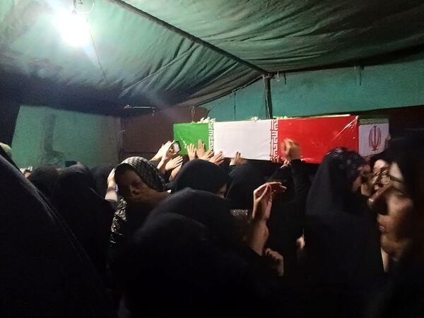 تشییع پیکر شهید گمنام در نمایشگاه یاس کبود 