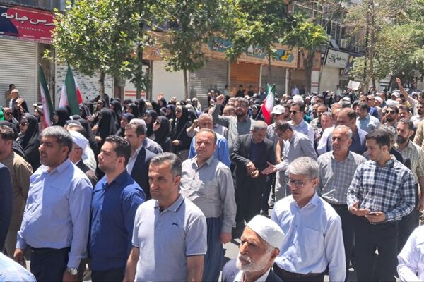 خروش مردم سنندج در راهپیمایی جمعه خشم و نصر