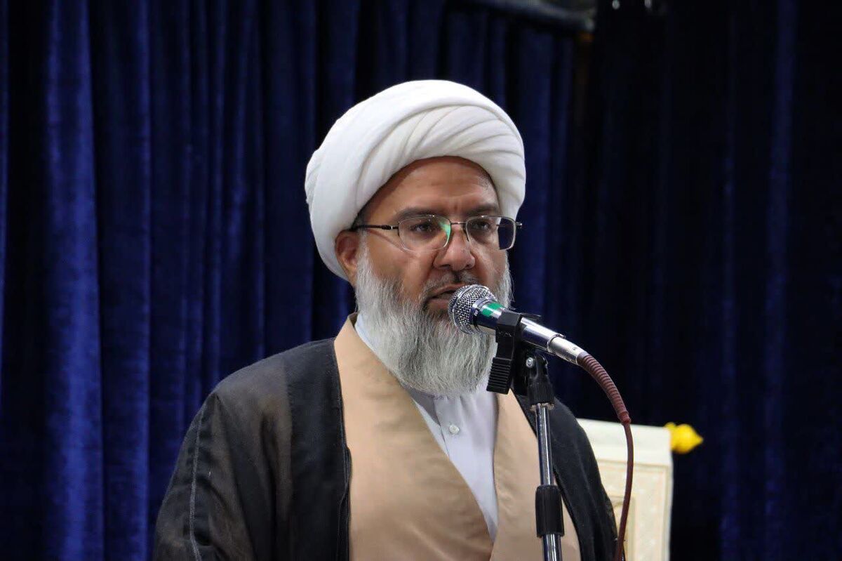 شرکت در نماز جمعه موجب ضمانت بهشت می‌شود