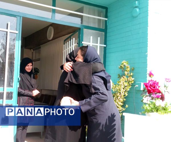 مراسم ولادت حضرت زینب و روز پرستار در دبیرستان فاطمیه