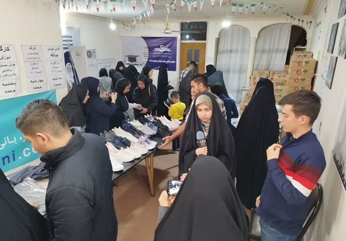 توزیع یک هزار و 770 بسته معیشتی و کفش و لباس در نهمین مرحله کمک‌های مؤمنانه مؤسسه دارالاکرام قم

