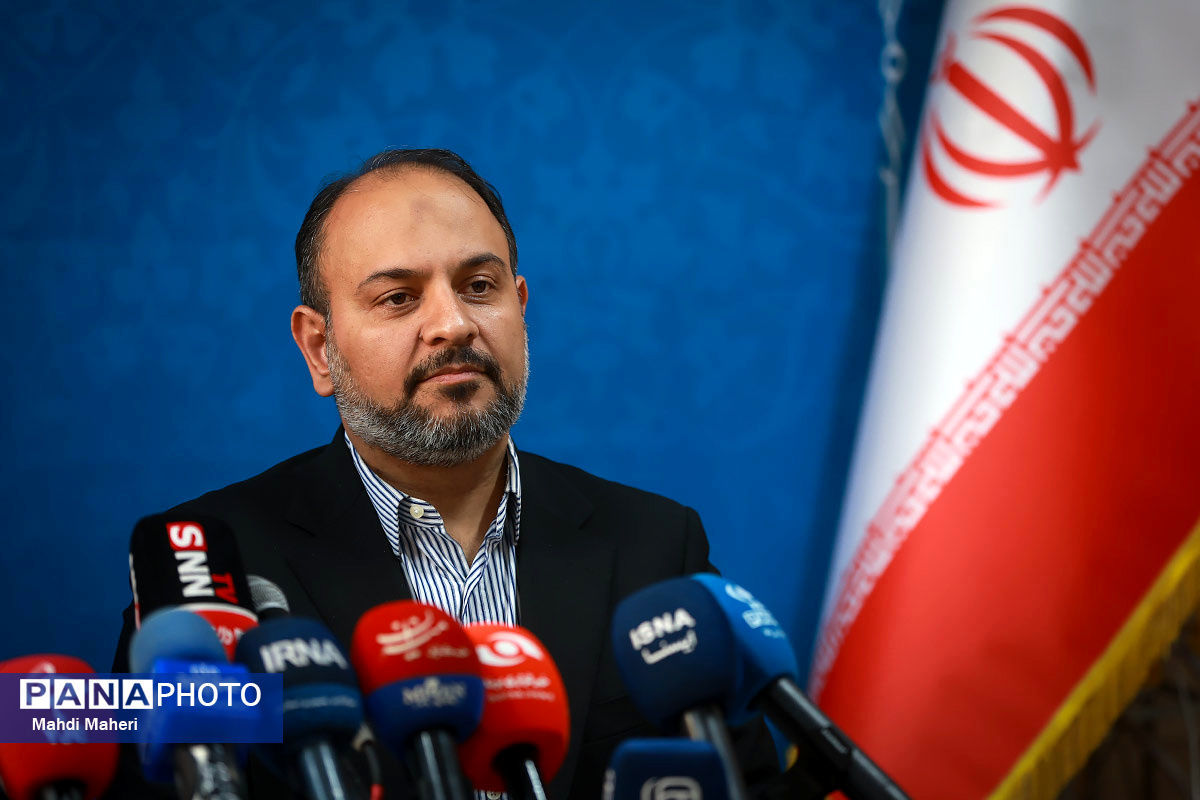 رونمایی از رویکردهای نوین پرورشی در نشست خبری معاون وزیر آموزش‌وپرورش