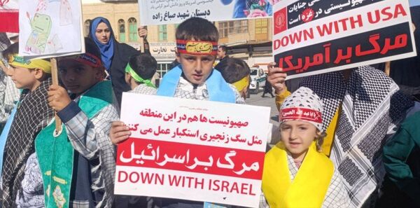 حضور پرشور آینده‌سازان ایران در راهپیمایی روز دانش‌آموز در همدان 