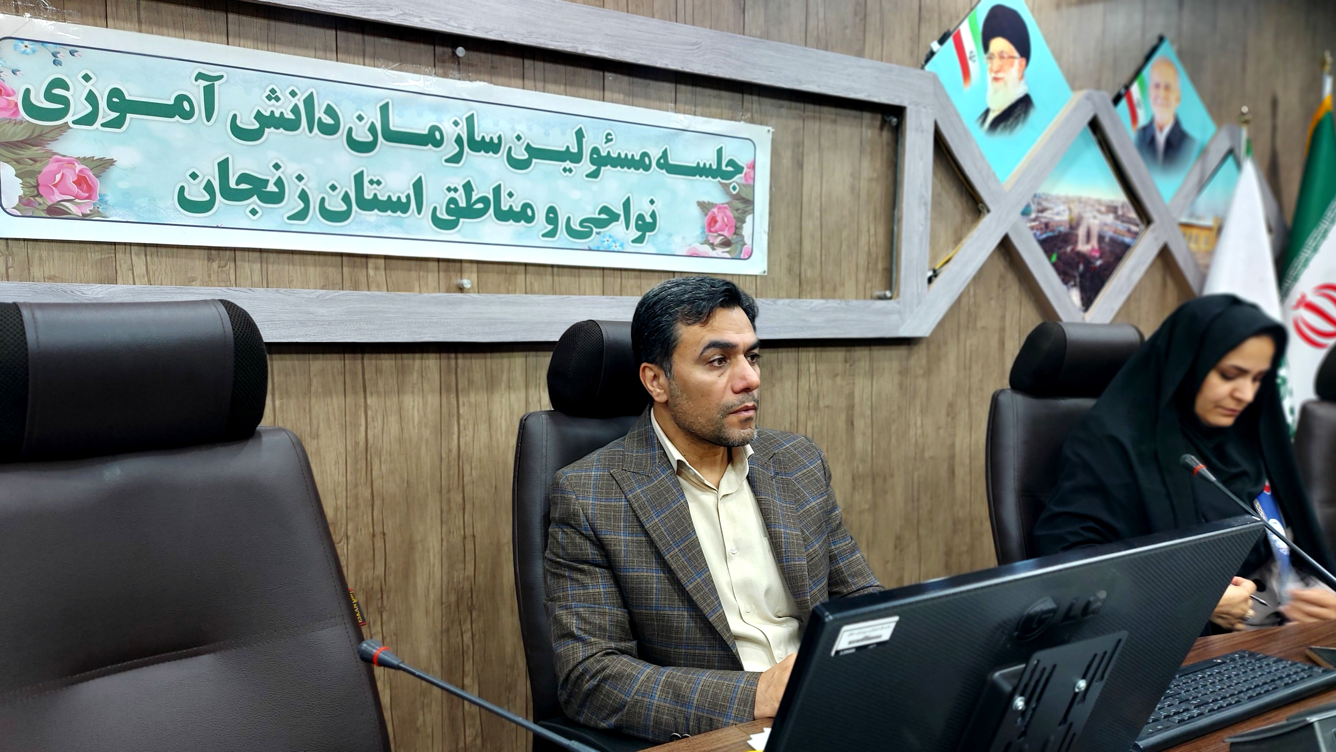 دانش‌آموز‌محوری در اولویت برنامه‌ریزی‌های فرهنگی و تشکیلاتی باشد