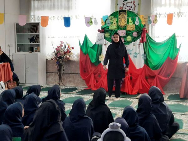 جشن انقلاب در آموزشگاه شهید رزمی