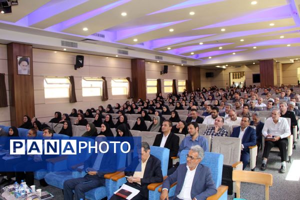 گردهمایی مدیران مدارس ناحیه 2 تبریز