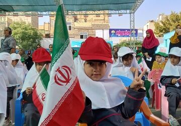 طنین شادی و خنده غنچه‌های شکفته شهر قدس به روایت دانش‌آموزخبرنگار پانا