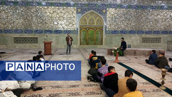 آیین جشن تکلیف دانش‌آموزان دبیرستان شهید غفاری قم