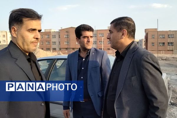 بازدید مسئولان با هدف بررسی نیازهای آموزشی از مدارس پیشوا