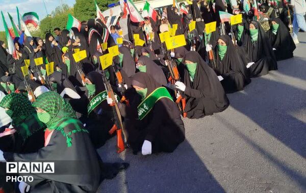 از تجمع بانوان جان فدای یزدی تا پیروزی ایران اسلامی