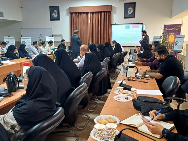 دوره جامع تربیت پژوهشگر در پژوهشکده عباس زادگان