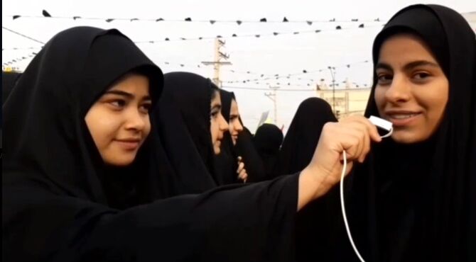 آیین بیعت دانش آموزان قم با رهبر انقلاب