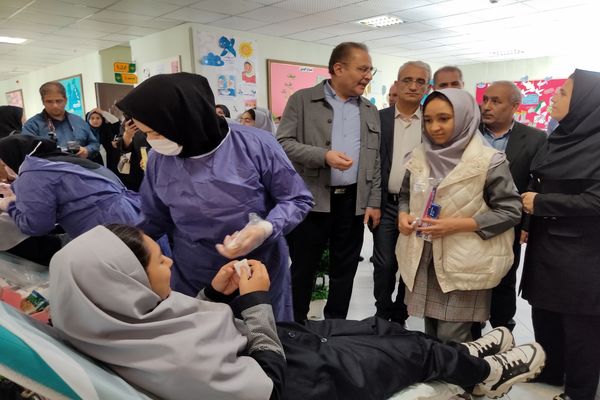 اجرای طرح «وارنیش  فلوراید تراپی » در مدارس ابتدایی استان اردبیل