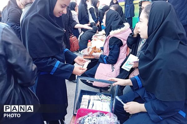 بازارچه و طرح بوم در دبیرستان حاج محمود رضوی شیراز