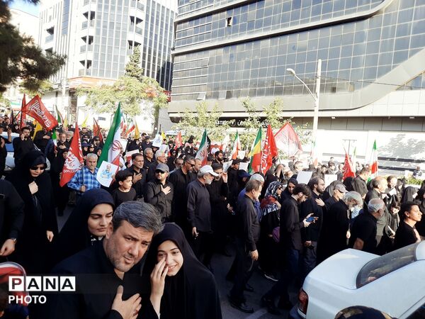 وداع با پیکر داماد رهبر شهید انقلاب