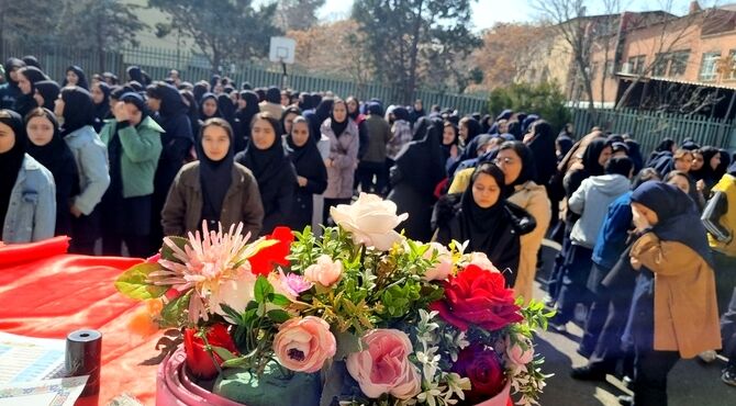 مراسم تجلیل از دانش‌آموزان، ورزشکاران و معاونان مدرسه فاطمیه تبریز