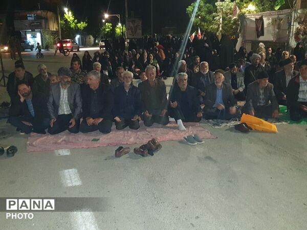 یکن‌آباد غرق در نور دعا؛ برگزاری مراسم نماز استغاثه به امام عصر(عج)