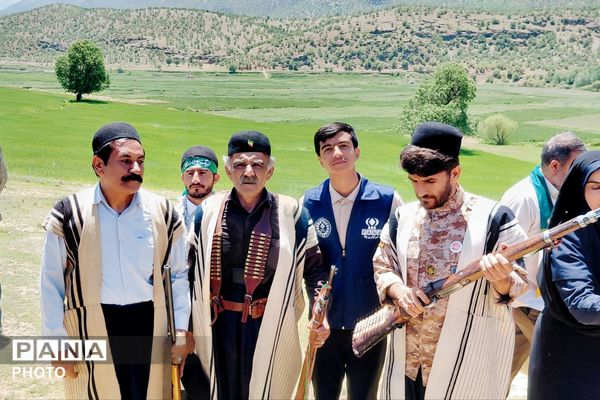 سرقلعه غرق در عطر رضوی 