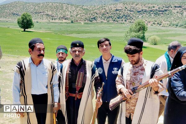 سرقلعه غرق در عطر رضوی 