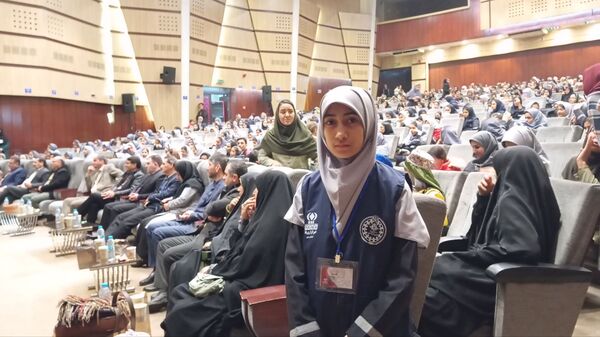 یلدای مادرانه با حضور مادران و دانش آموزان در فرهنگسرای سیمرغ