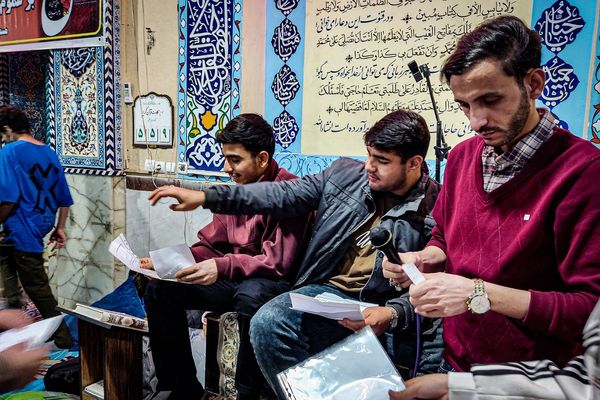 افتتاحیه اعتکاف دانش‌آموزی مسجد قمربنی هاشم باقرشهر 