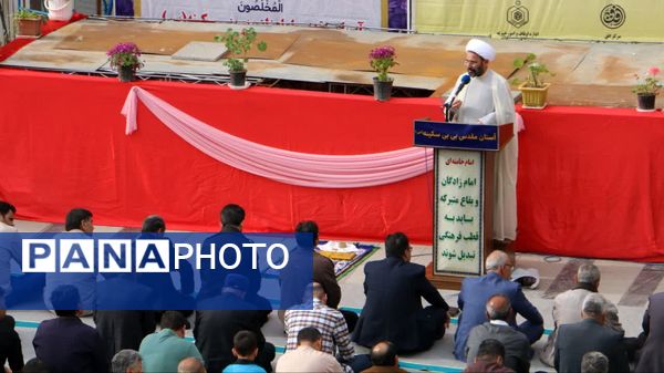 برگزاری با شکوه نماز عید فطر در صفادشت ملارد 