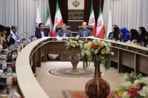 دیدار معاون وزیر آموزش و پرورش با تشکل‌های دانش‌آموزی در تبریز