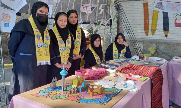 همایش بزرگ یاوران انقلاب در آموزشگاه دخترانه جنت ملارد 