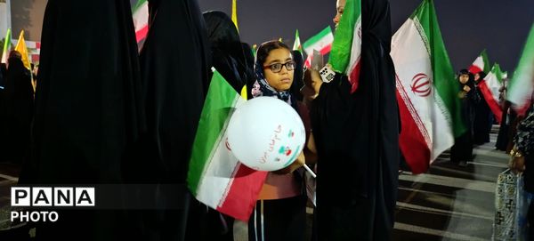 برگزاری تجمع شبانه شهروندان در بندرعباس