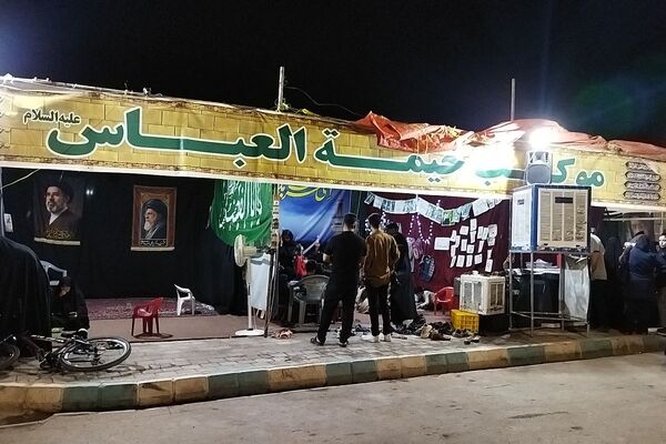 موکب خیمه العباس میزبان زائران و مسافران تشییع رهبر شهید در مشهد 