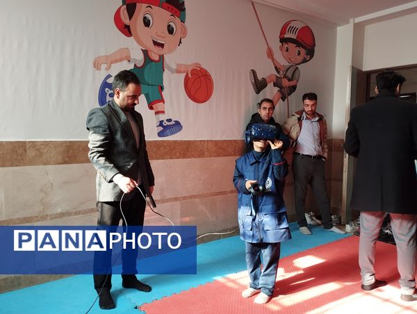 تجربه یادگیری نوین، افتتاح اتاق واقعیت مجازی در مدرسه غیاث‌الدین جمشید کاشانی ملارد 