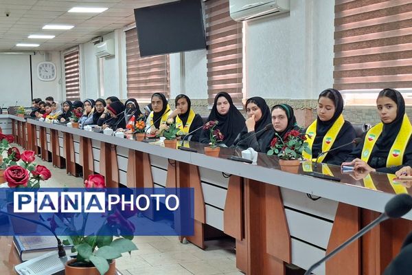 جلسه هم‌افزایی و توانمندسازی دانش‌آموزان جدیدالورود خبرگزاری پانا قرچک