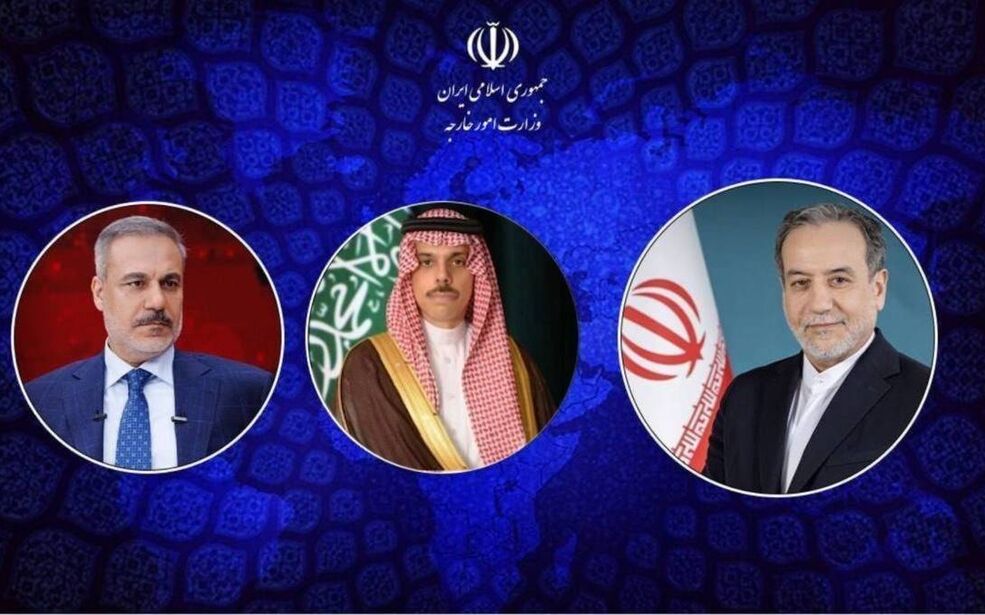 رایزنی تلفنی عراقچی با وزرای خارجه عربستان و ترکیه درباره‌ تنگه هرمز