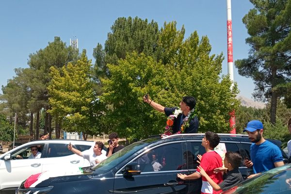 استقبال مردم کرمانشاه از آرین سلیمی قهرمان المپیک پاریس 