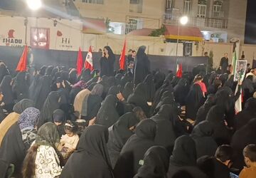 چرام در سوگ رهبر شهید؛ اجتماع باشکوه مردم همزمان با آیین تشییع