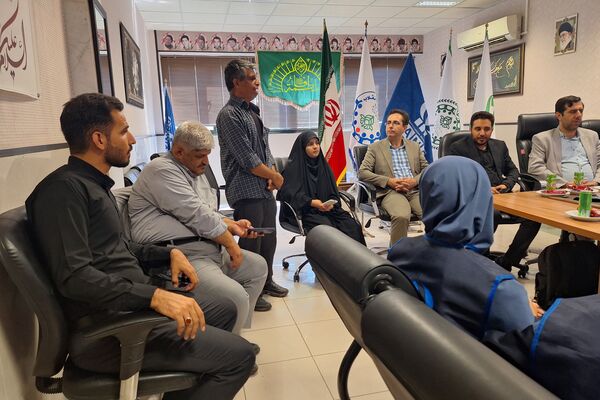 جلسه هم اندیشی و تجلیل از خبرنگاران پانا در شیراز 