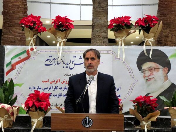 افتتاحیه نمایشگاه استانی به‌مناسبت هفته مشاغل در شهرستان بجنورد 
