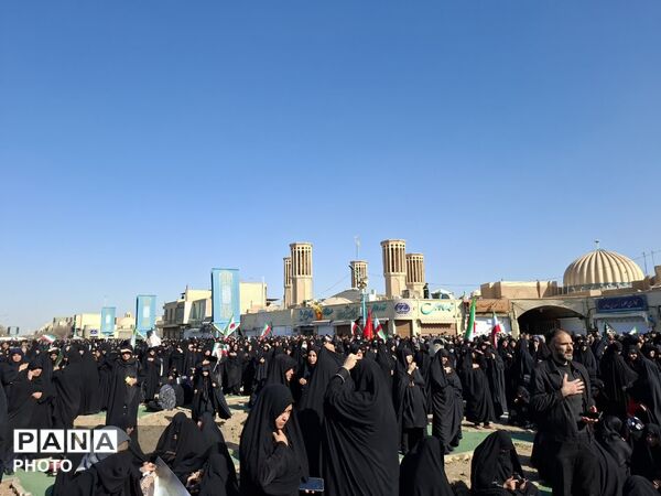یزد، عزادار در سوگ پدر