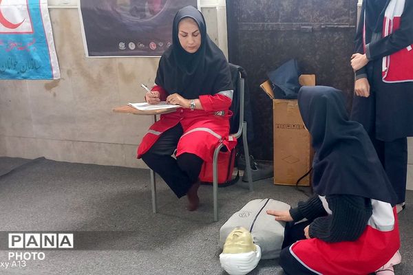 رقابت دانش‌آموزان قرچک برای ادای مسئولیت‌های اجتماعی خود در چهاردهمین المپیاد طرح «دادرس»