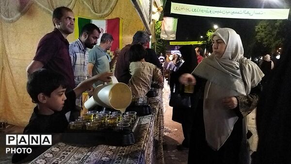 موکب هیئت جوانان چهارده معصوم(ع)  در مهمانی کیلومتری  عید غدیر خم 