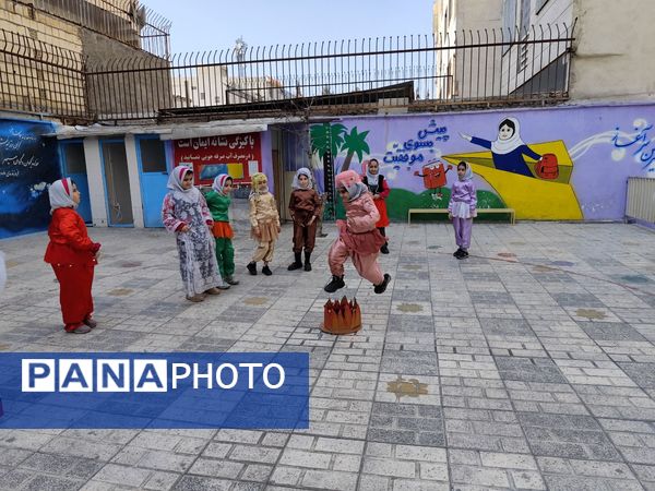 برگزاری جشن چهارشنبه سوری ایمن  در دبستان سارا شهرستان ملارد 