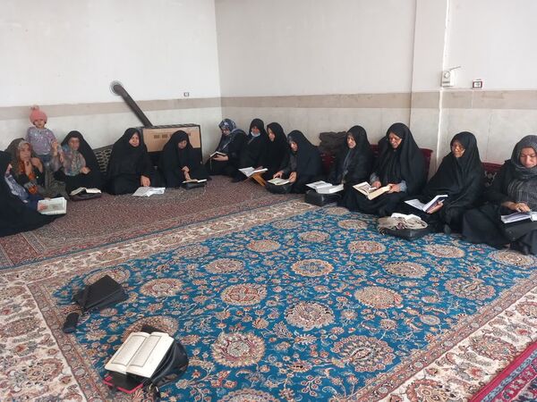 برگزاری مسابقه حفظ قرآن بین جوانان و نوجوانان حلقه صالحین