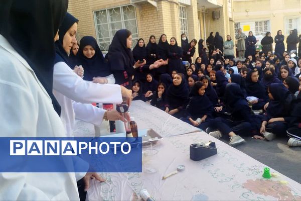 دانش‌آموزان با دستان خود، اسرار علم را گشودند