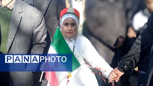 حضور پرشور مردم یاسوج در راهپیمایی ۲۲ بهمن