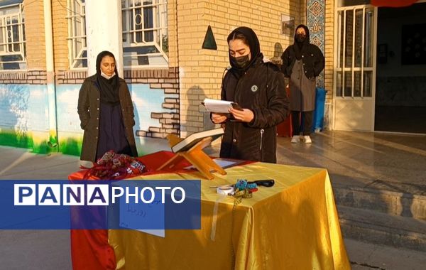 بزرگداشت روز خیاطی در هنرستان تلاش گندمان 